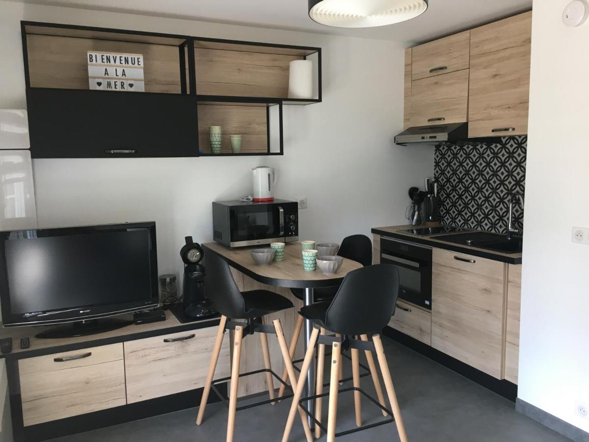 Studio Front De Mer Avec Terrasse Et Acces Direct Plage A Merville-Franceville - Fr-1-487-329 Bagian luar foto